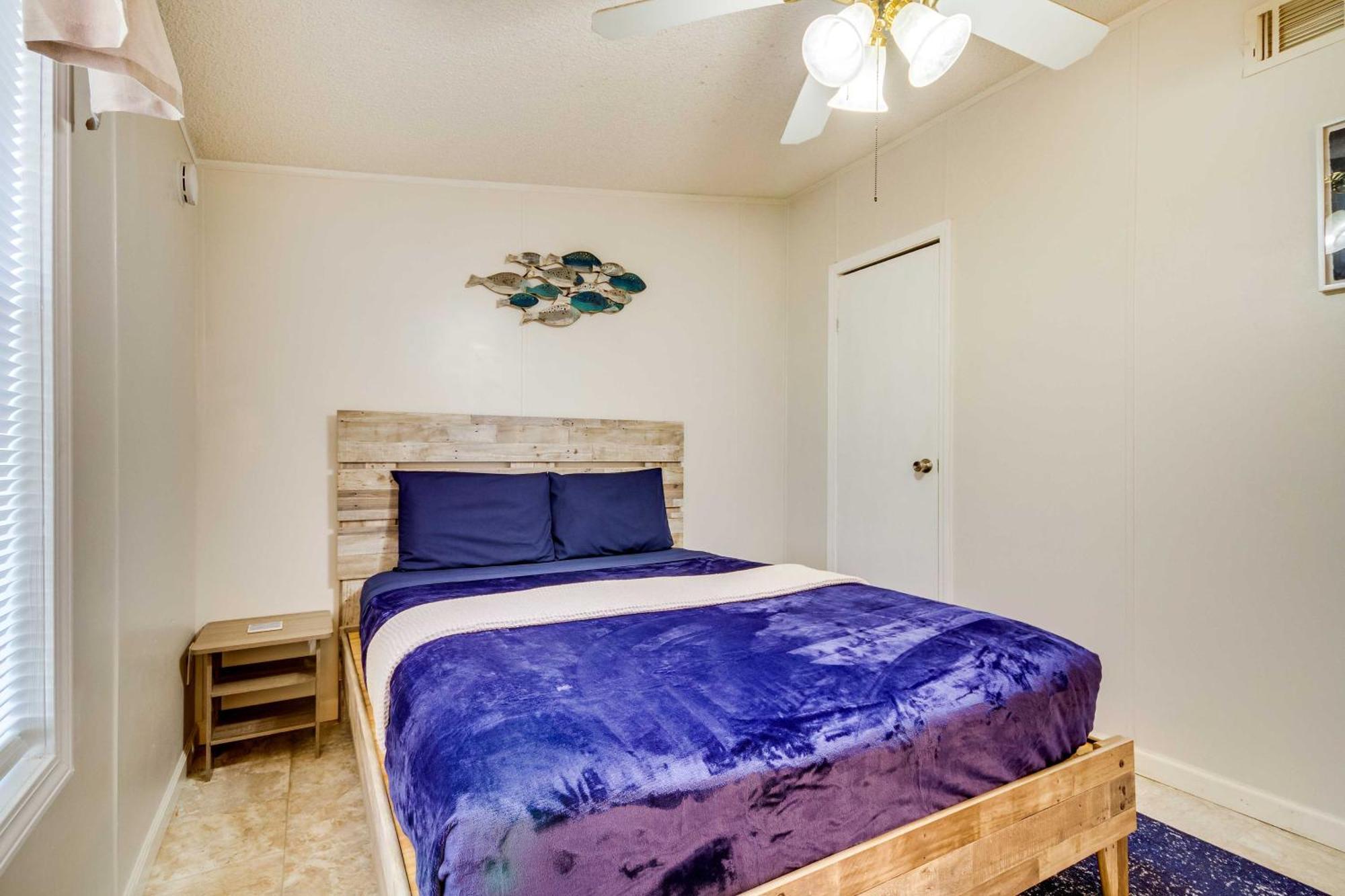 Stunning Pensacola Home, 8 Mi To Downtown! Ngoại thất bức ảnh