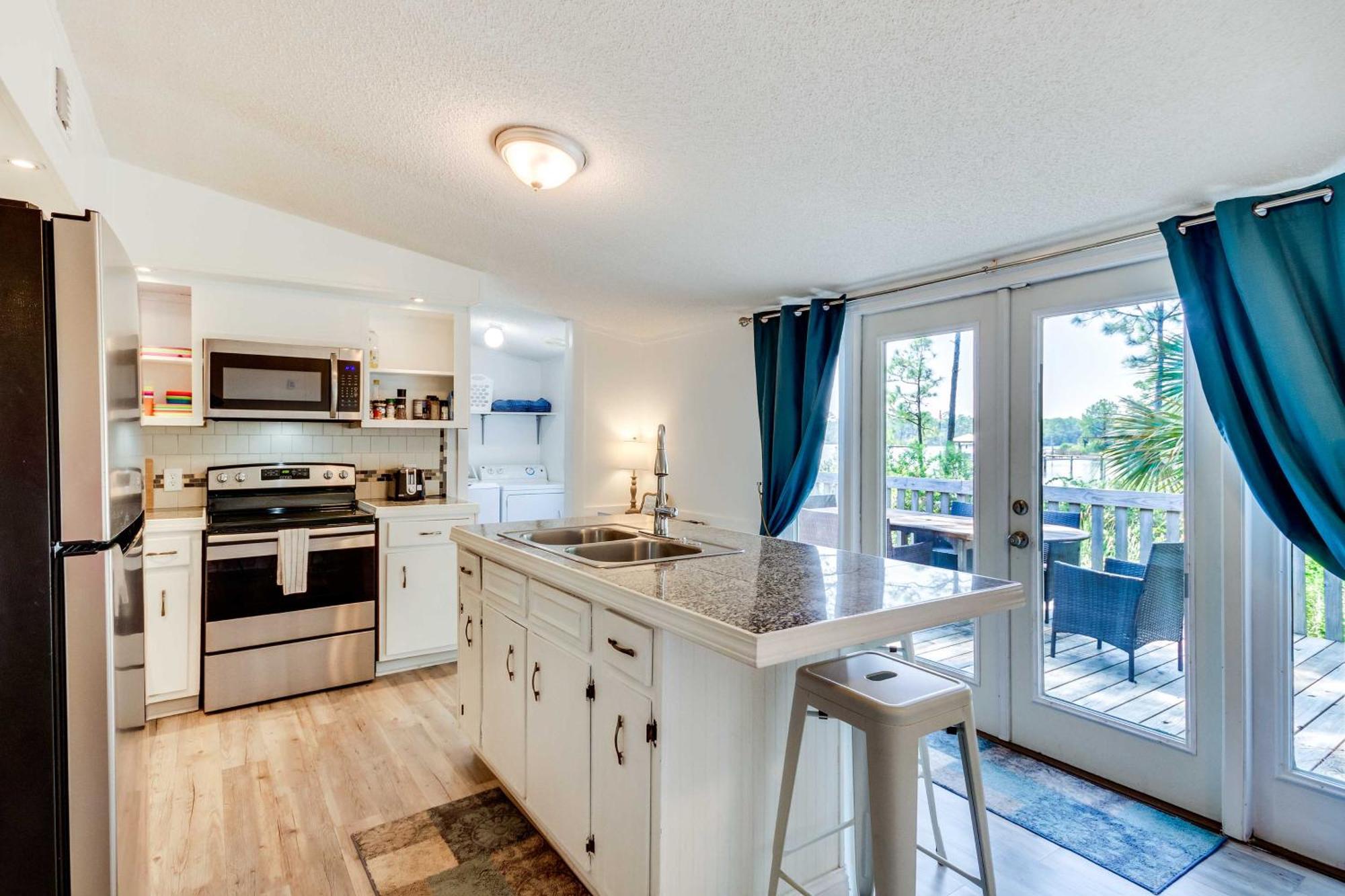 Stunning Pensacola Home, 8 Mi To Downtown! Ngoại thất bức ảnh